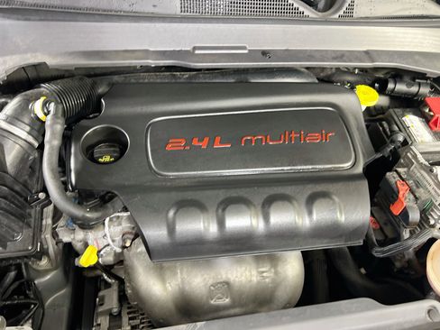 Used 2022 Jeep Compass Latitude w/ Convenience Group AWD/4WD image 28