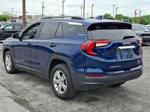 Used 2022 GMC Terrain SLE w/ Driver Convenience Package AWD/4WD image 5