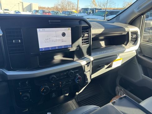 New 2026 Ford F350 XL w/ XL Chrome Package image 17