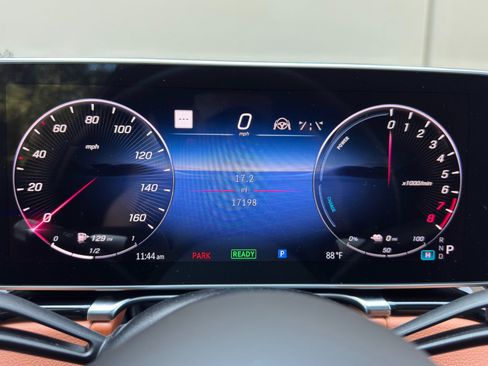 Used 2024 Mercedes-Benz S 580e 4MATIC Sedan image 21