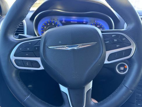 Used 2018 Chrysler 300 Touring w/ Touring-L Group AWD/4WD image 24