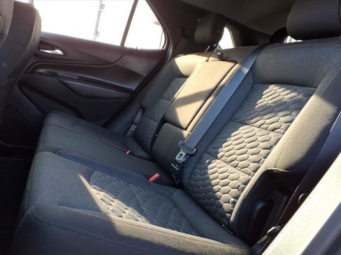 Used 2019 Chevrolet Equinox LT image 18