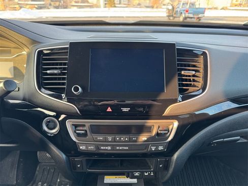 Certified 2023 Honda Ridgeline Black Edition image 9