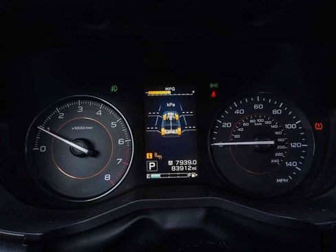 Used 2018 Subaru Crosstrek 2.0i Premium AWD/4WD image 26