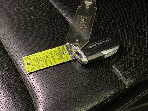 Used 2019 RAM 1500 Laramie w/ Sport Appearance Package image 19