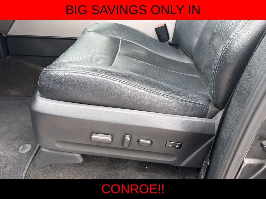 Used 2017 Ford Expedition EL Limited w/ Equipment Group 301A RWD image 13