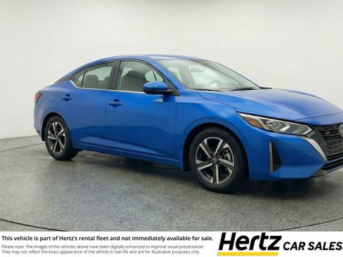 Used 2025 Nissan Sentra SV image 1
