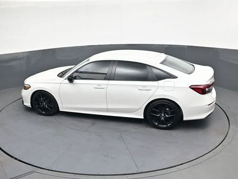 Used 2025 Honda Civic Sport image 26