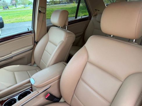 Used 2010 Mercedes-Benz ML 350 2WD image 25