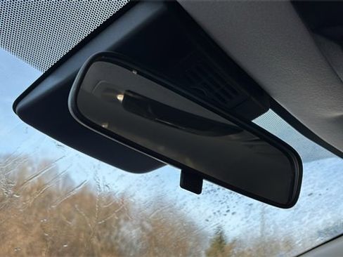 Used 2024 Toyota Corolla LE image 21