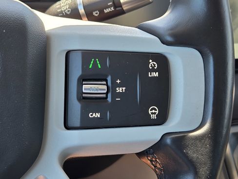 Used 2021 Land Rover Defender 90 First Edition image 18