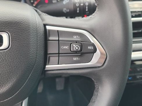 Used 2024 Jeep Compass Latitude AWD/4WD image 28