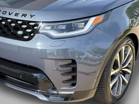 Certified 2025 Land Rover Discovery Dynamic SE image 10