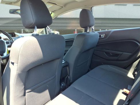 Used 2016 Ford Fiesta SE FWD image 13