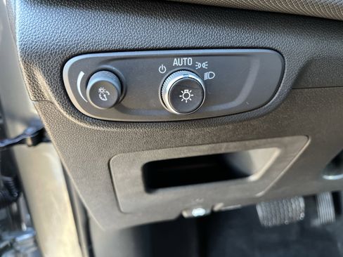 Used 2025 Chevrolet TrailBlazer LT w/ Driver Confidence Package image 19