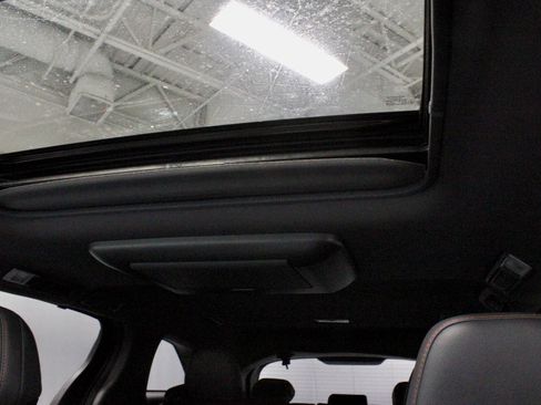 Used 2022 Toyota Sienna XSE image 26