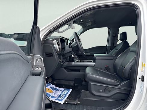 Used 2026 Ford F350 Lariat w/ Black Appearance Package image 17