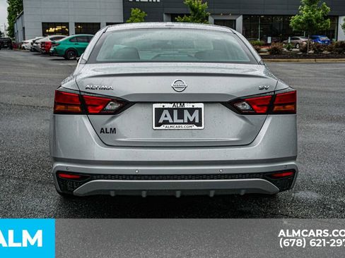 Used 2022 Nissan Altima 2.5 SV FWD image 11