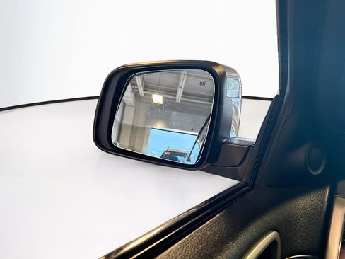 Used 2019 Jeep Grand Cherokee Limited AWD/4WD image 15