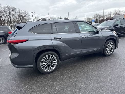 Used 2020 Toyota Highlander Platinum image 23