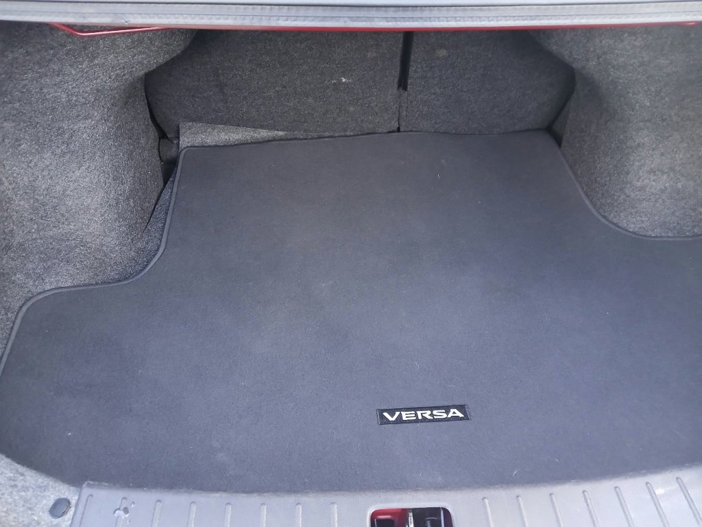 Used 2018 Nissan Versa SV FWD image 15