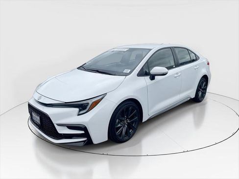 Certified 2023 Toyota Corolla SE w/ Carpet Mat Package (TMS) FWD image 1