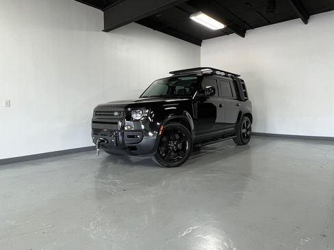 Used 2020 Land Rover Defender 110 HSE image 4