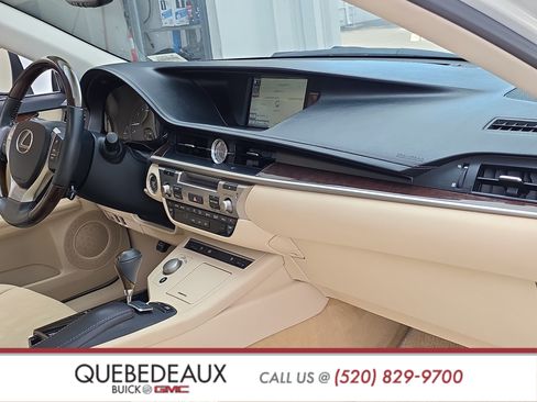 Used 2014 Lexus ES 350 w/ Luxury Package FWD image 29