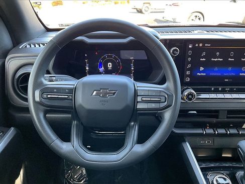 Used 2023 Chevrolet Colorado Trail Boss image 7