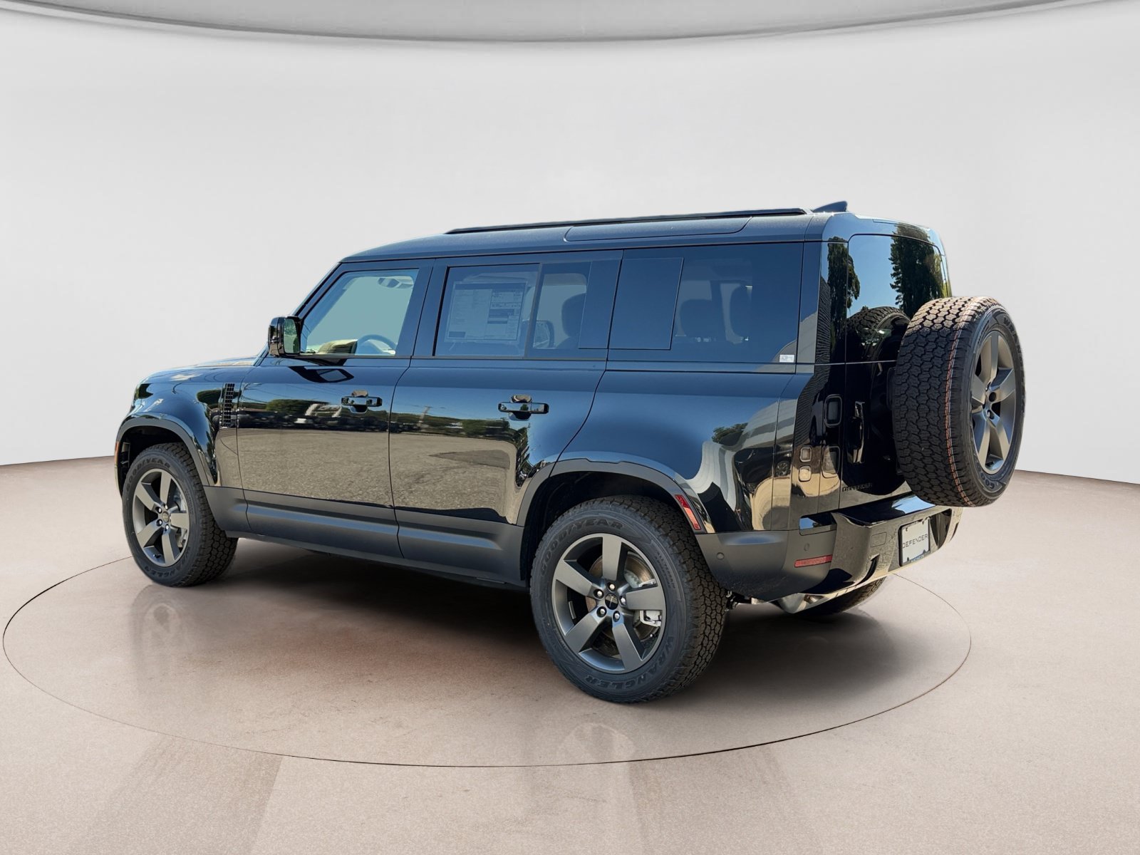 New 2026 Land Rover Defender 110 S AWD/4WD image 3
