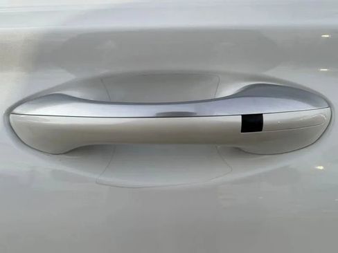 Used 2019 Hyundai Santa Fe FWD image 12