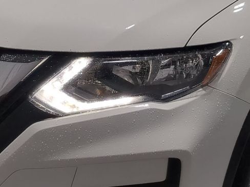 Used 2017 Nissan Rogue S AWD/4WD image 14