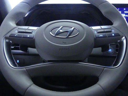 Used 2023 Hyundai Palisade Limited AWD/4WD image 19