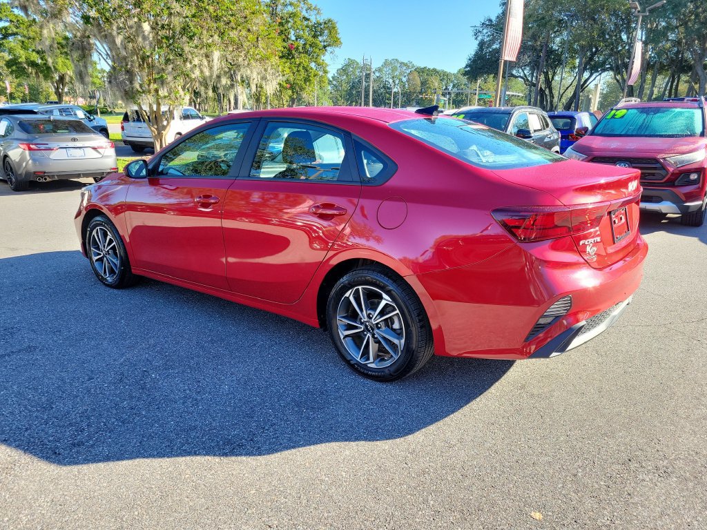 Used 2023 Kia Forte LXS FWD image 3