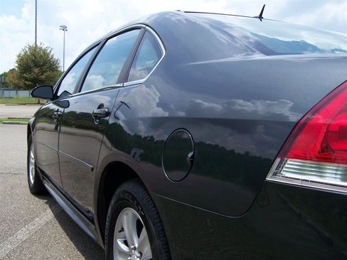 Used 2014 Chevrolet Impala Limited LS image 17