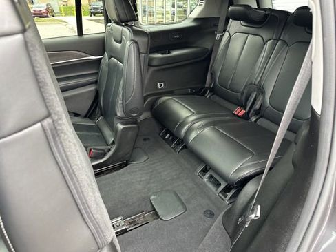 Certified 2022 Jeep Grand Cherokee L Limited image 25