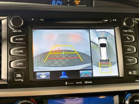 Used 2019 Toyota Highlander Limited Platinum image 17