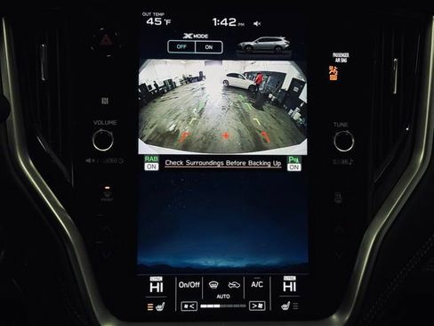 Used 2022 Subaru Outback Limited image 40