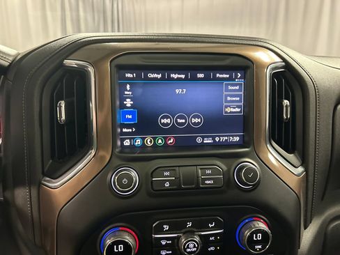 Used 2020 Chevrolet Silverado 1500 High Country AWD/4WD image 15