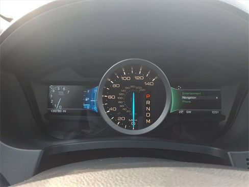 Used 2015 Ford Explorer XLT w/ Equipment Group 202B image 22