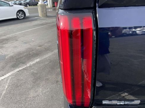 Used 2025 Toyota Tundra Limited image 25