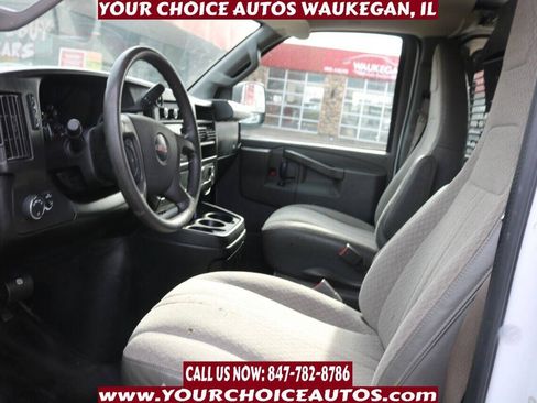 Used 2017 GMC Savana 2500 RWD image 27