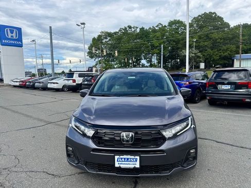 New 2026 Honda Odyssey Touring image 2