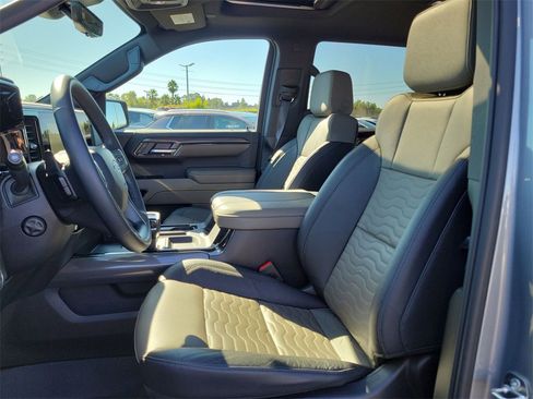 Certified 2024 Chevrolet Silverado 1500 ZR2 w/ Technology Package image 19