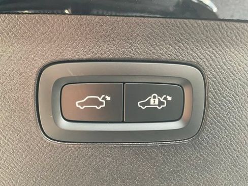 Certified 2024 Volvo XC90 B6 Plus AWD/4WD image 25