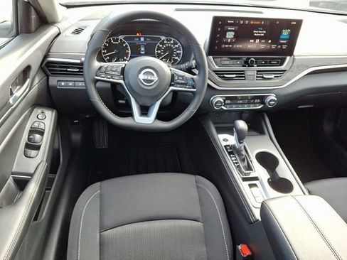 New 2025 Nissan Altima 2.5 SV w/ SV Premium Package image 11