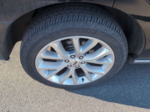 Used 2018 Ford Expedition Limited w/ Equipment Group 302A image 10