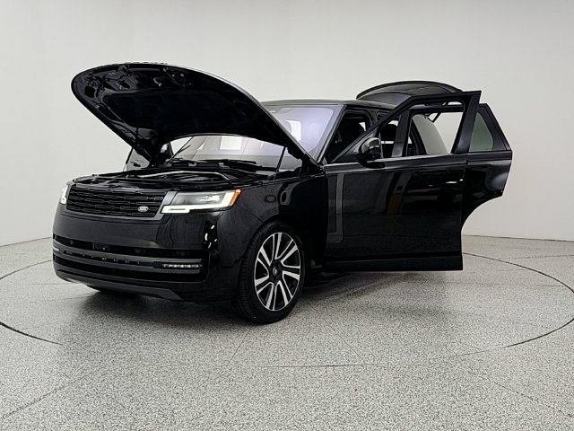 Certified 2023 Land Rover Range Rover SE AWD/4WD image 9