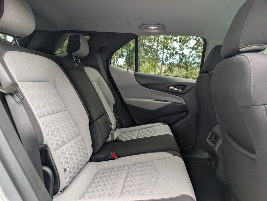 Used 2024 Chevrolet Equinox LS w/ LS Convenience Package FWD image 19