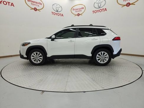 Used 2023 Toyota Corolla Cross LE AWD/4WD image 5